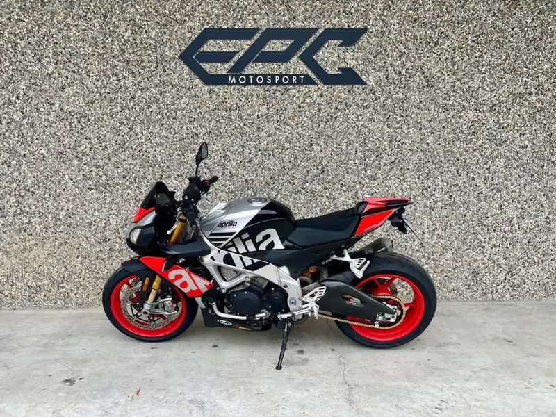 Aprilia Tuono V4 Factory (2017 - 18) (2)