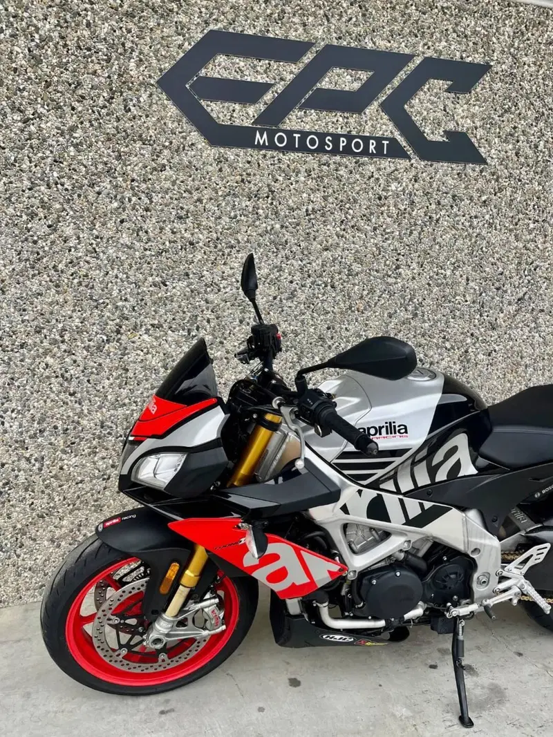 Aprilia Tuono V4 Factory (2017 - 18) (3)