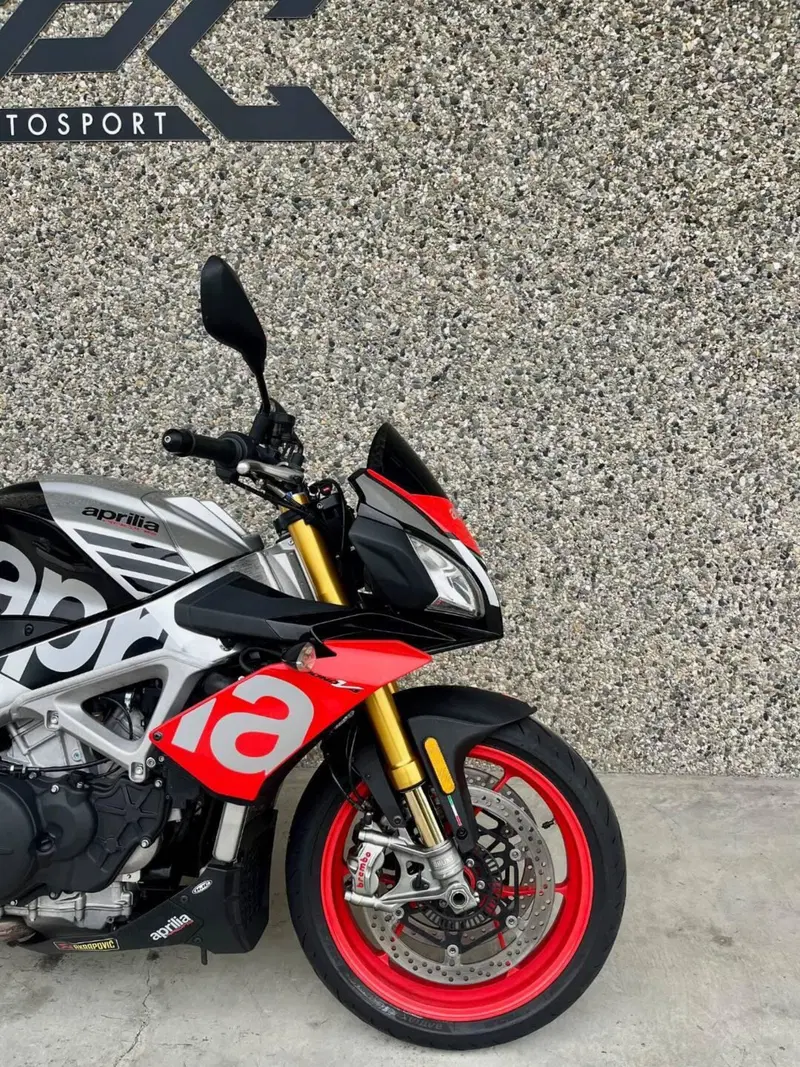 Aprilia Tuono V4 Factory (2017 - 18) (8)