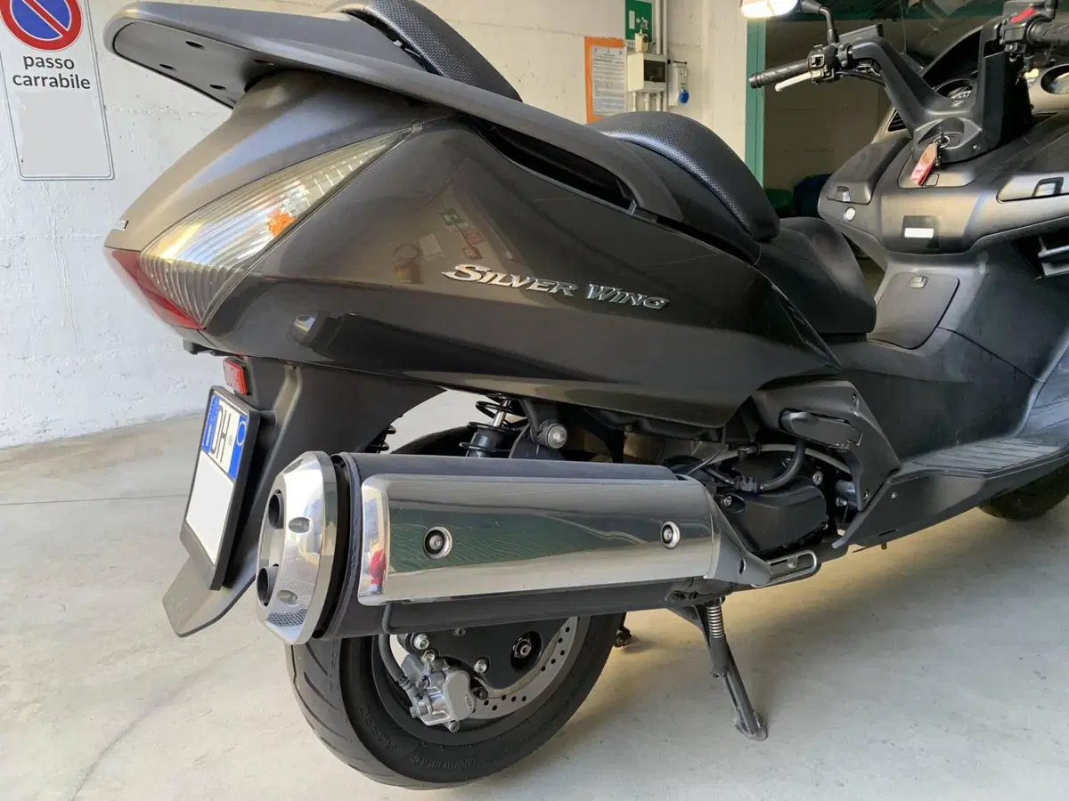 Honda Silver Wing 400 (2006 - 09) (5)