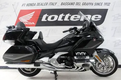 Honda GL 1800 Gold Wing Tour DCT (2021) usata
