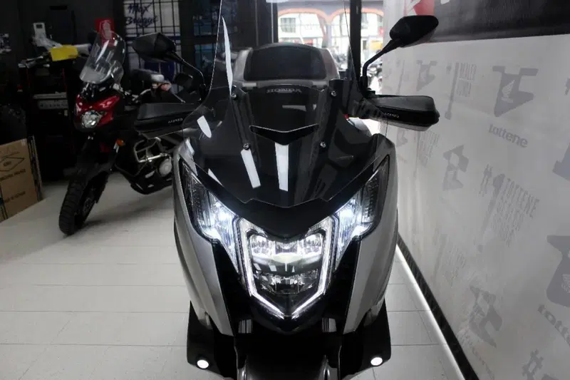 Honda Integra 750 DCT Sport (2017) (4)