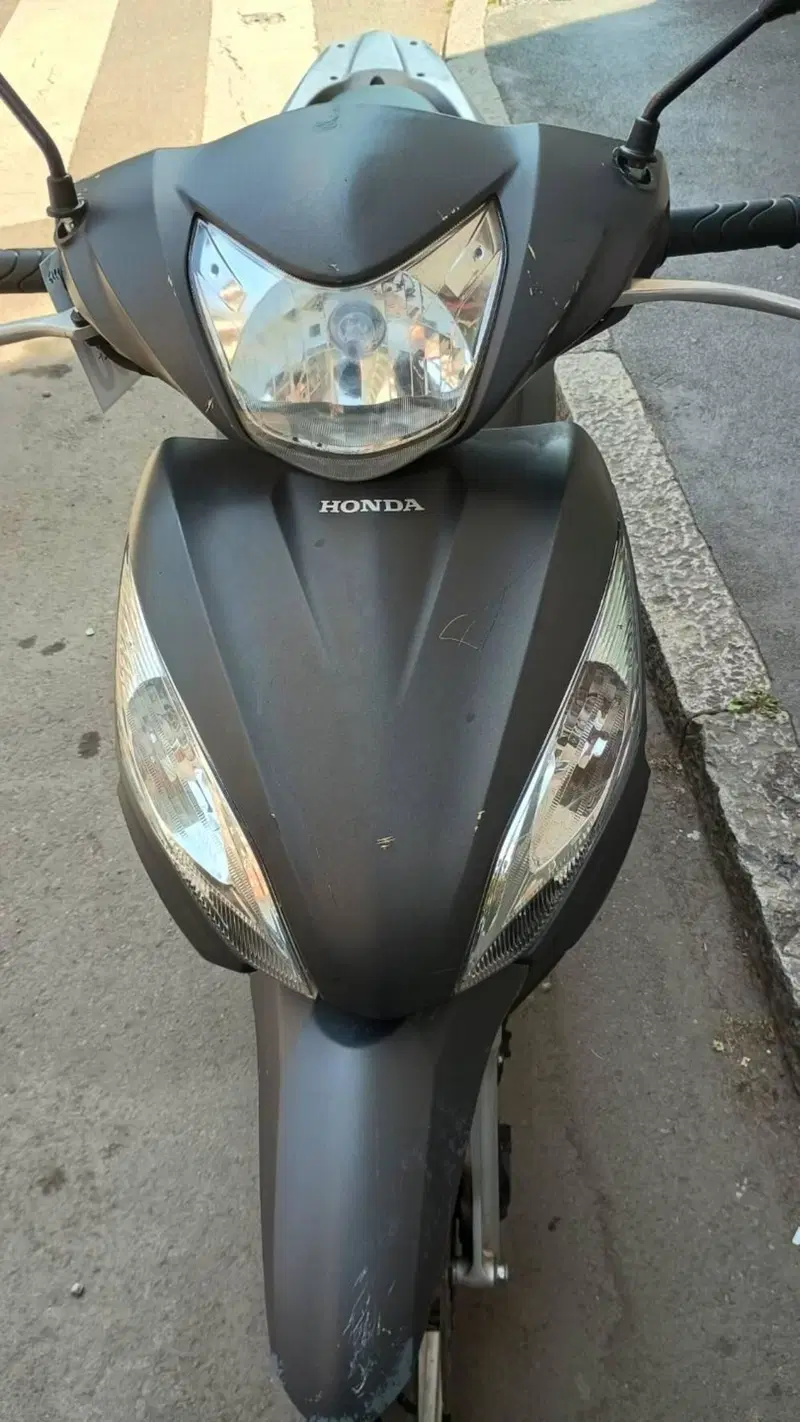 Honda Vision 50 (2011 - 17) (4)