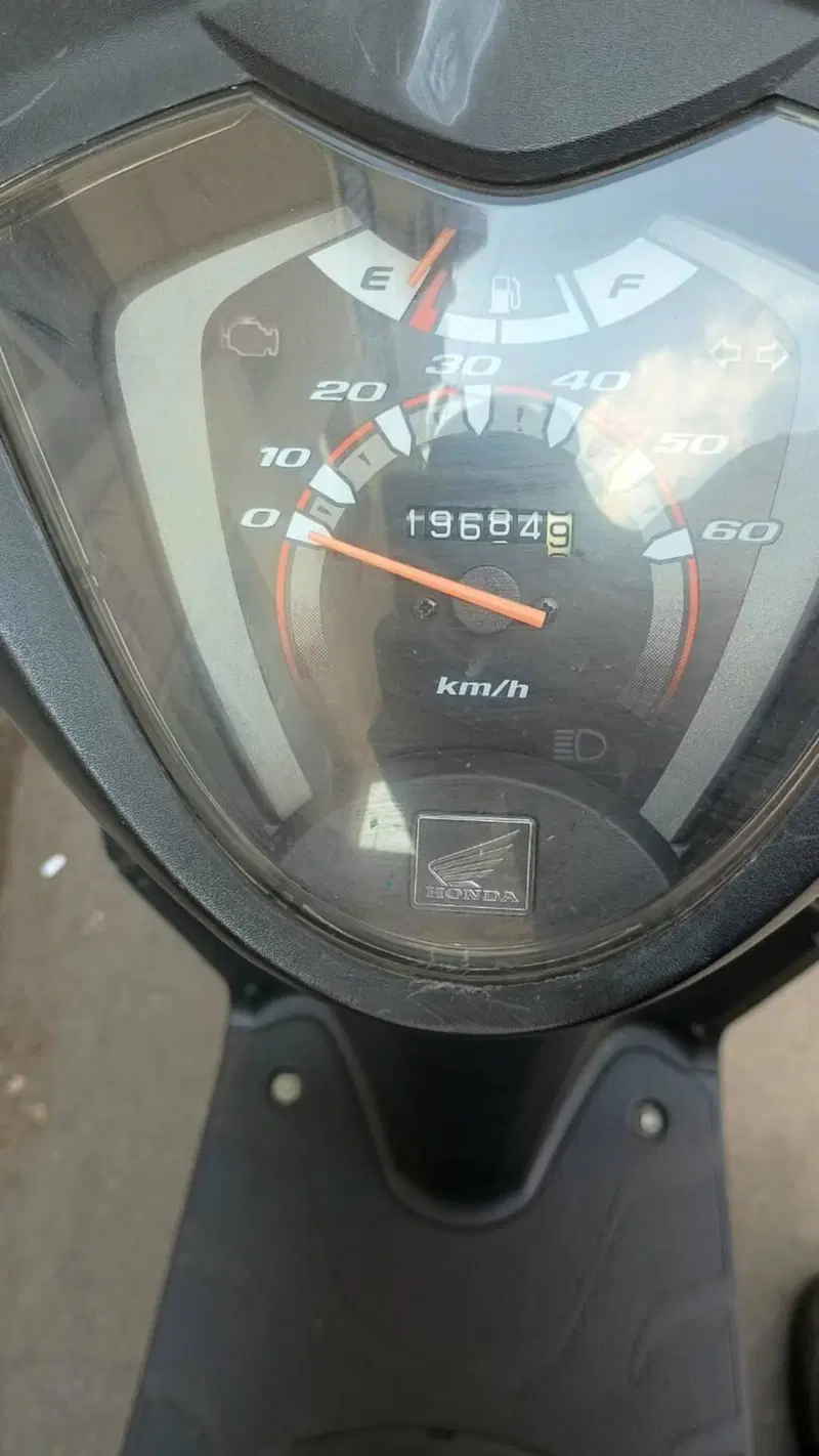 Honda Vision 50 (2011 - 17) (5)