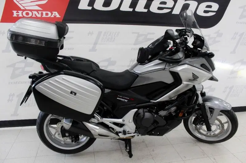 Honda NC 750 X DCT ABS (2016 -17) (2)