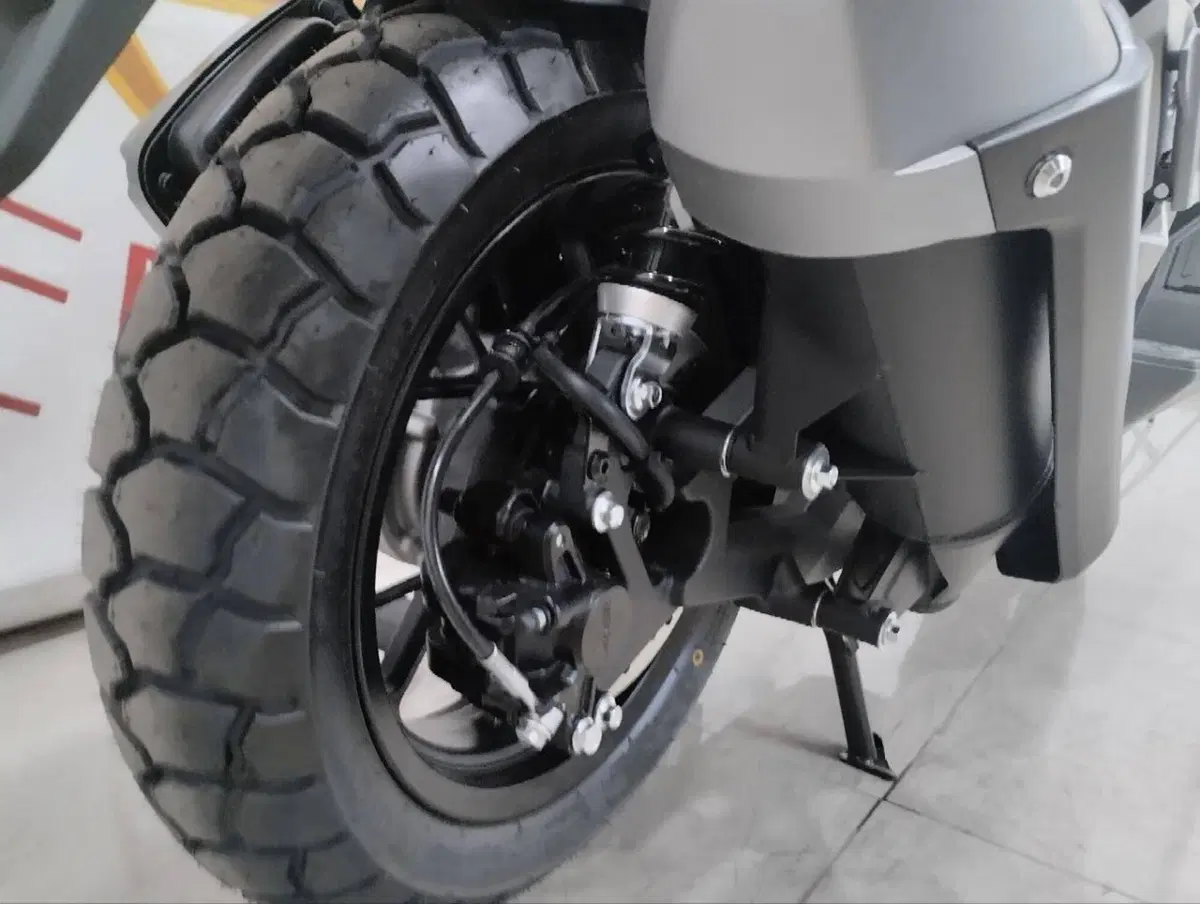 Voge Sfida SR1 ADV (2023 - 26) (10)