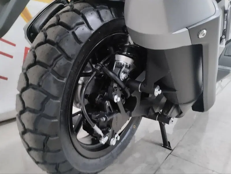 Voge Sfida SR1 ADV (2023 - 26) (10)
