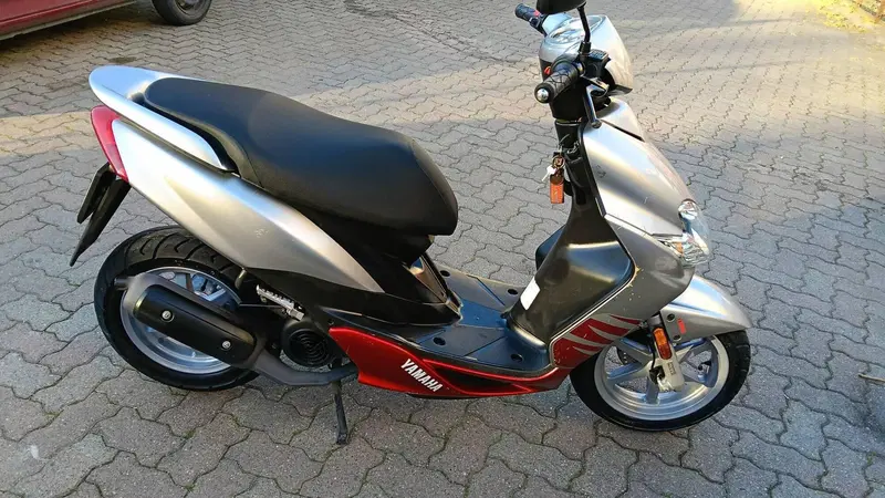 Yamaha Aerox 50 4 (2014 - 17) (4)