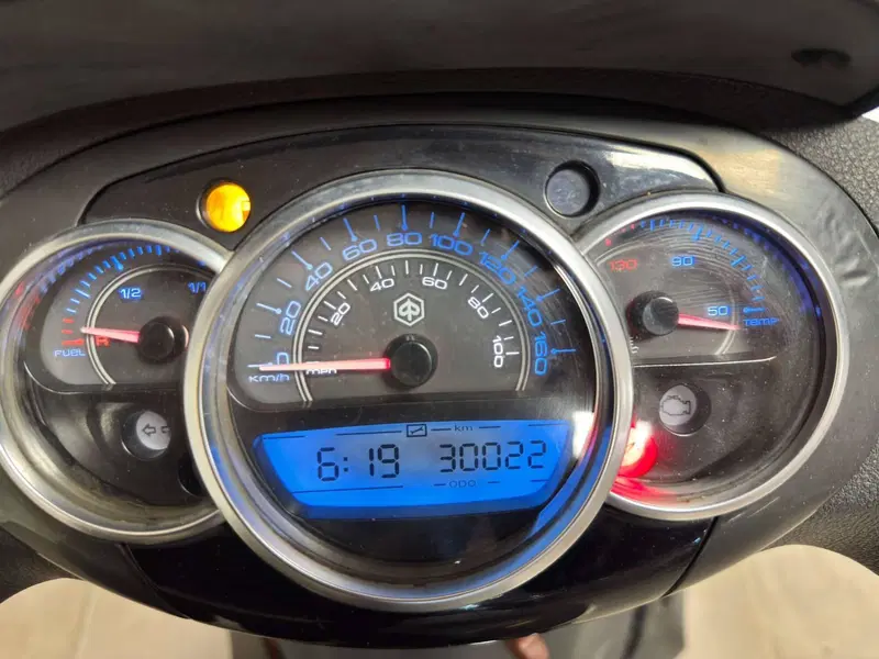 Piaggio Beverly 300 i.e. (2010 - 16) (5)