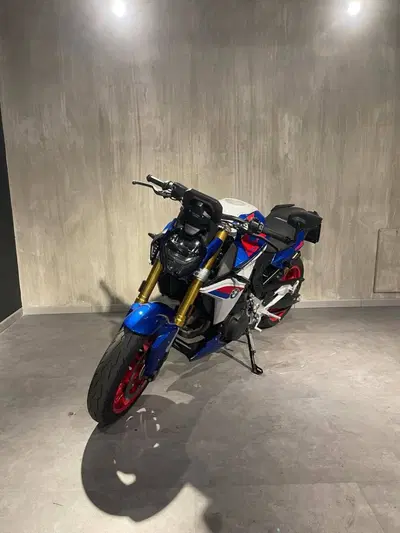 Bmw F 900 R (2025 - 26) usata