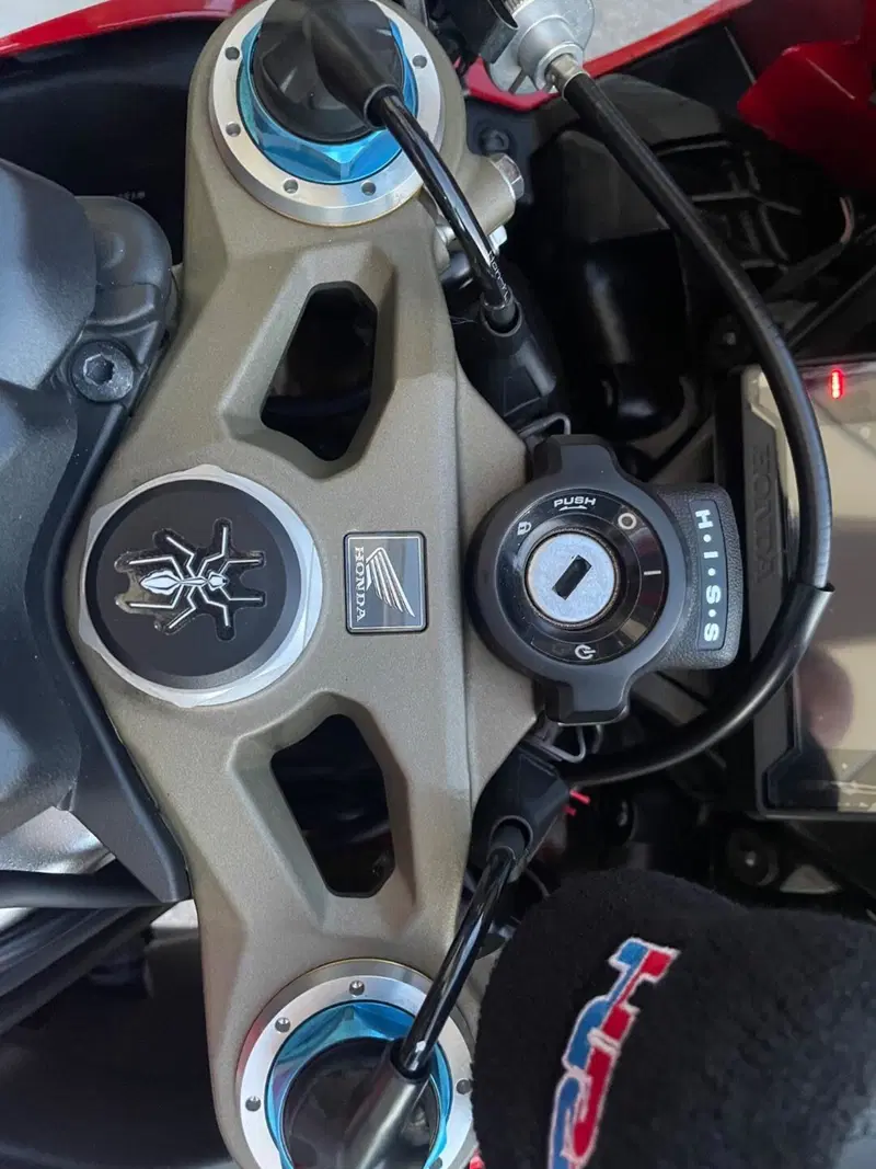 Honda CBR 1000 RR Fireblade SP (2017 - 19) (2)