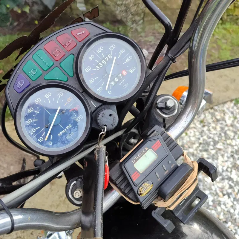 Moto Guzzi V35 C (5)