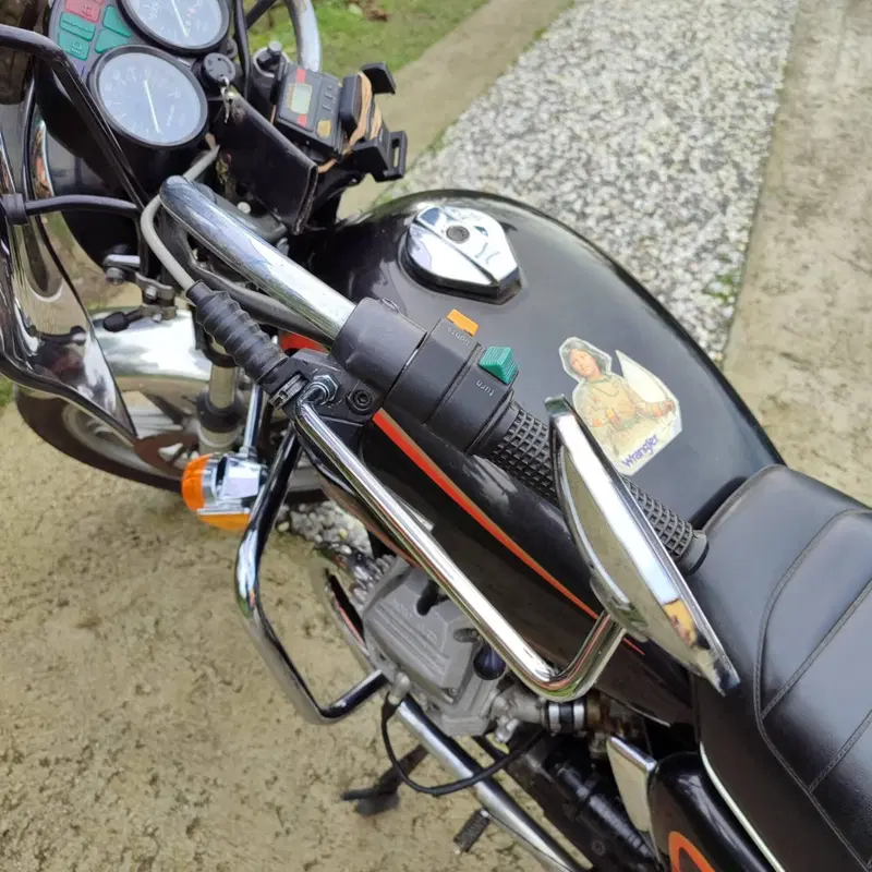 Moto Guzzi V35 C (6)
