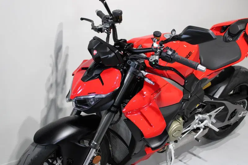Ducati Streetfighter V4 (2025 - 26) (8)