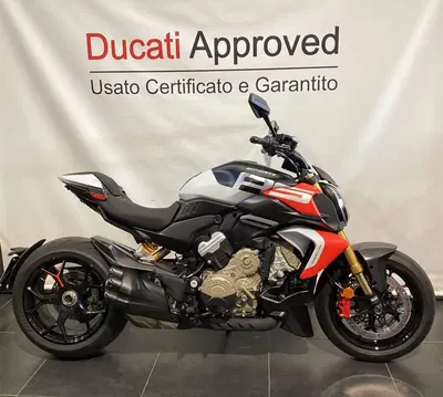 Ducati Diavel V4 RS (2026) usata