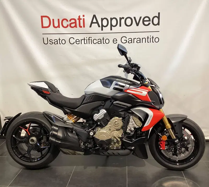 Ducati Diavel V4 RS (2026)