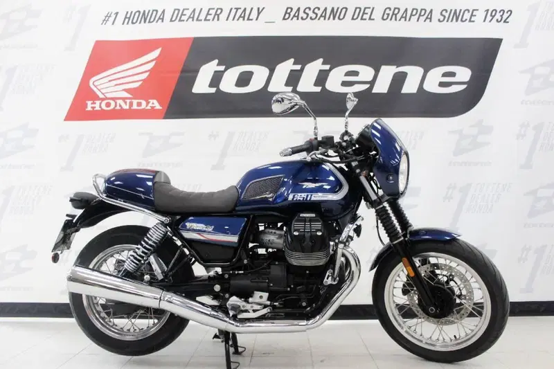 Moto Guzzi V7 Special (2021 - 24)