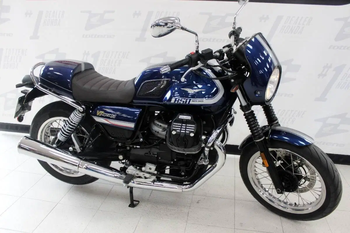 Moto Guzzi V7 Special (2021 - 24) (3)