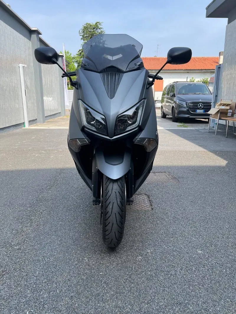 Yamaha T-Max 530 (2015 - 16) (3)