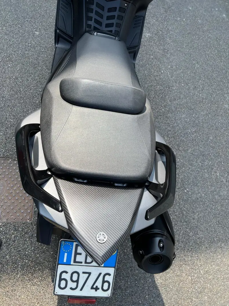 Yamaha T-Max 530 (2015 - 16) (7)