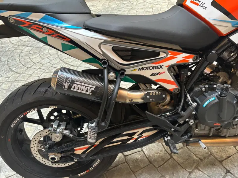 KTM 790 Duke L (2023 - 24) (4)