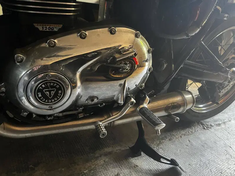 Triumph Bonneville T120 (2016 - 20) (2)