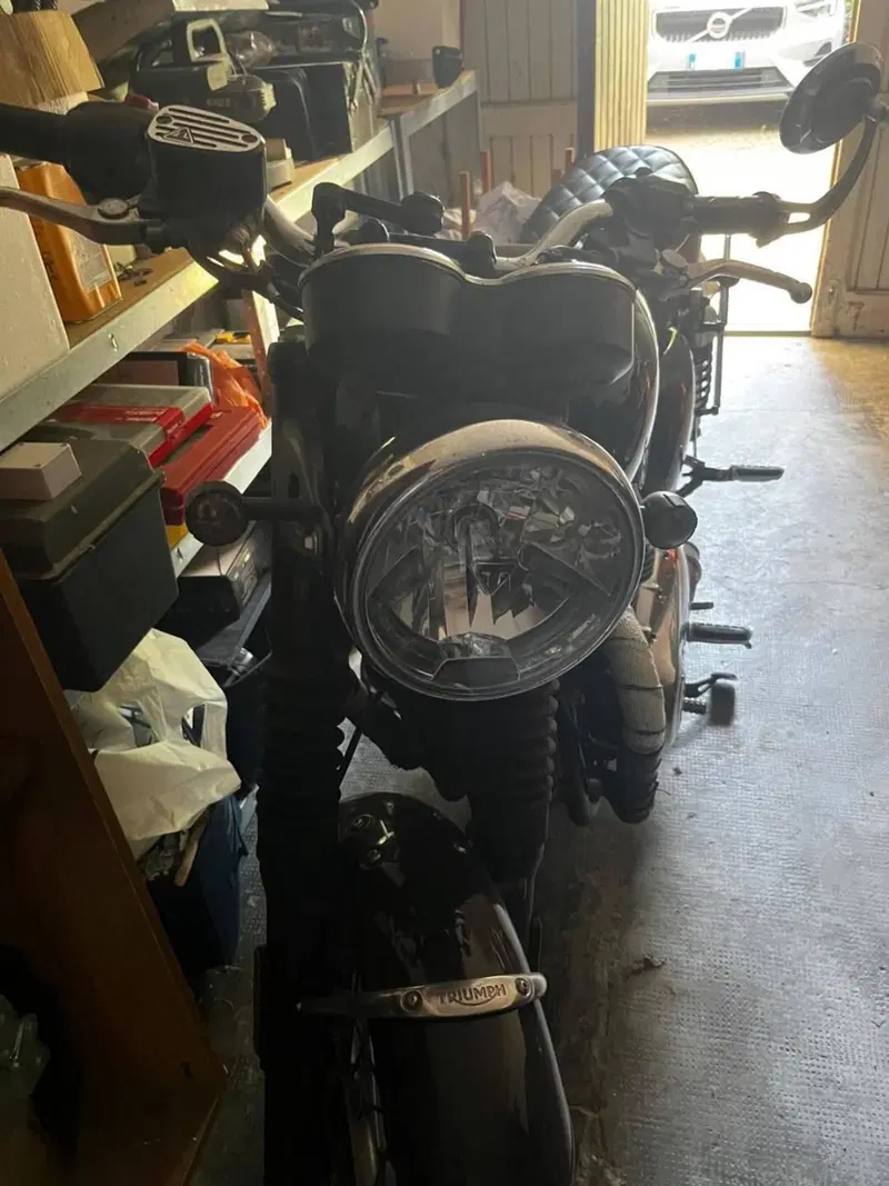 Triumph Bonneville T120 (2016 - 20) (3)