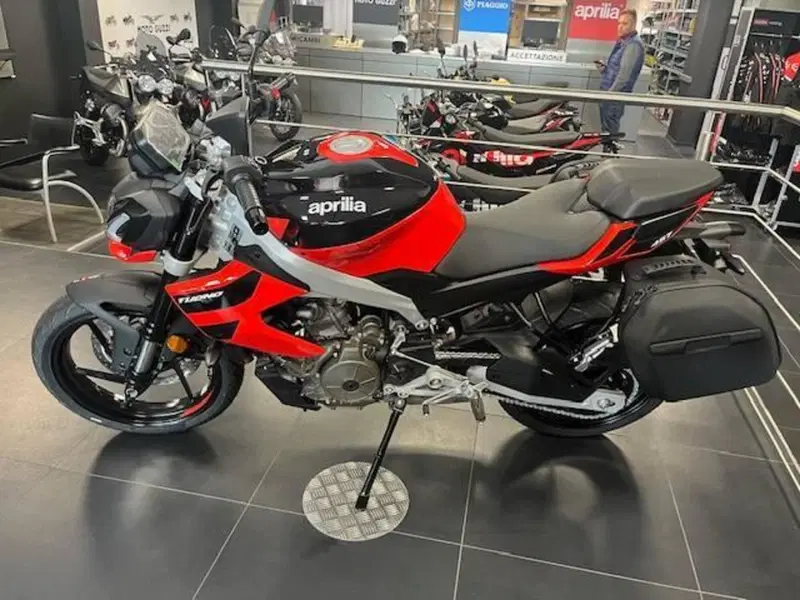 Aprilia Tuono 457 (2025 - 26) (4)