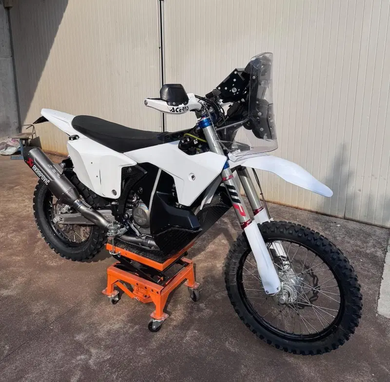 Husqvarna FE 450 (2024) (2)