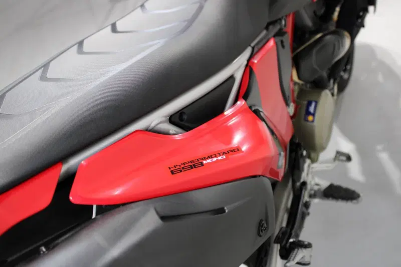 Ducati Hypermotard 698 Mono (2024 - 26) (8)