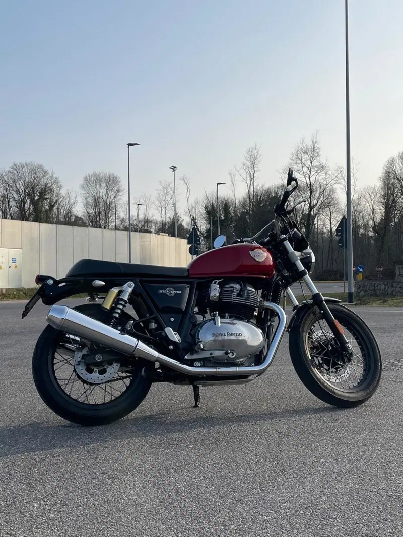 Royal Enfield Interceptor 650 (2021 - 26) (3)