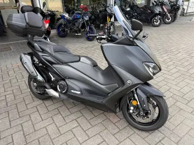 Yamaha T-Max 560 (2020 - 21) usata