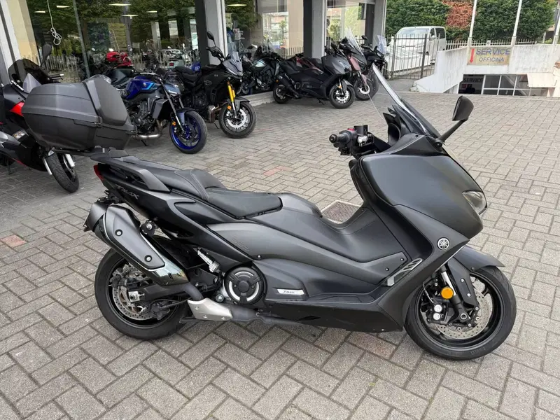 Yamaha T-Max 560 (2020 - 21) (3)