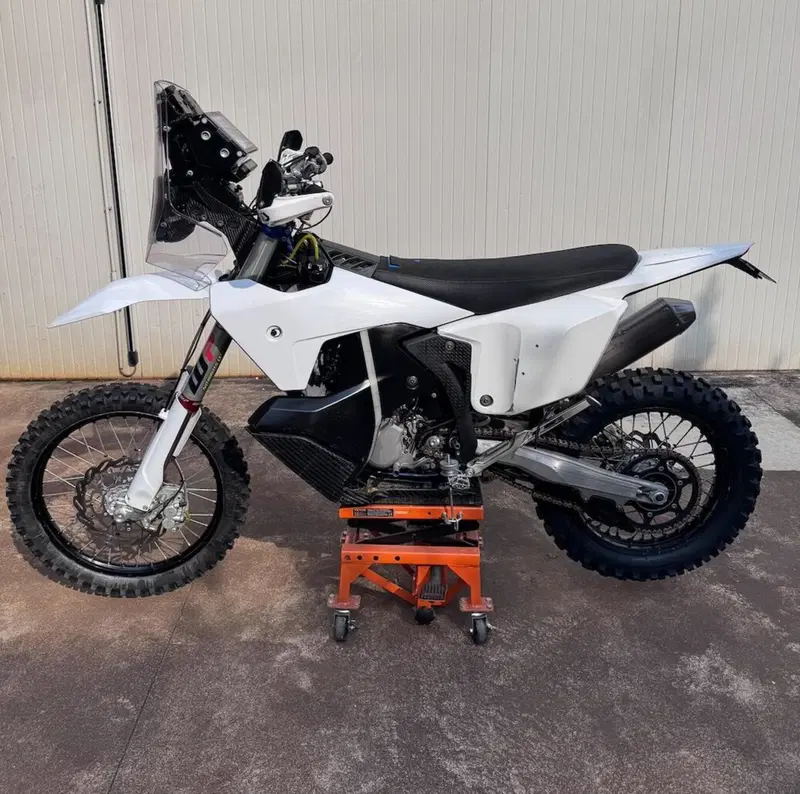 Husqvarna FE 450 (2024) (4)