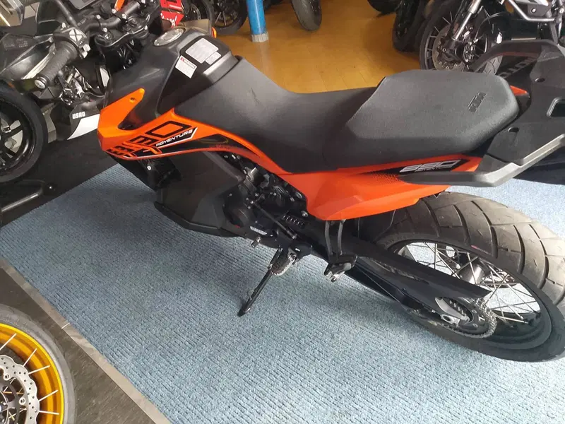 KTM 890 Adventure (2023 - 26) (6)