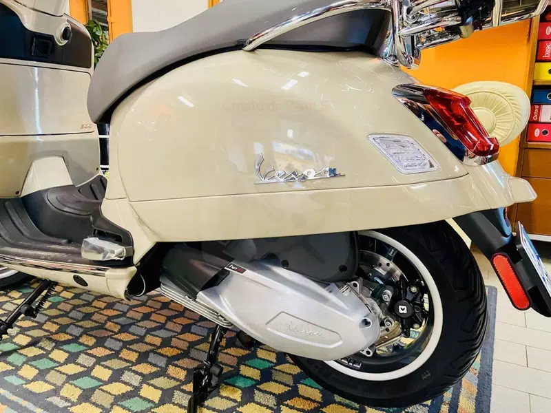 Vespa GTS 300 (2023 - 24) (5)