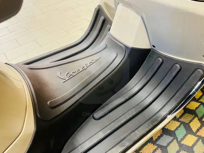 Vespa GTS 300 (2023 - 24) (13)