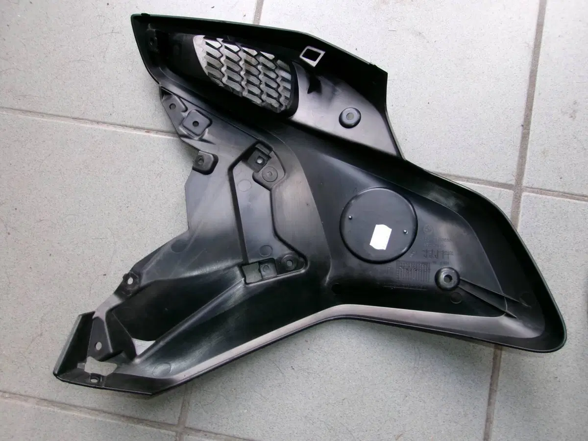 COPERTURA CORNETTO ASPIRAZIONE BMW 4 Racing