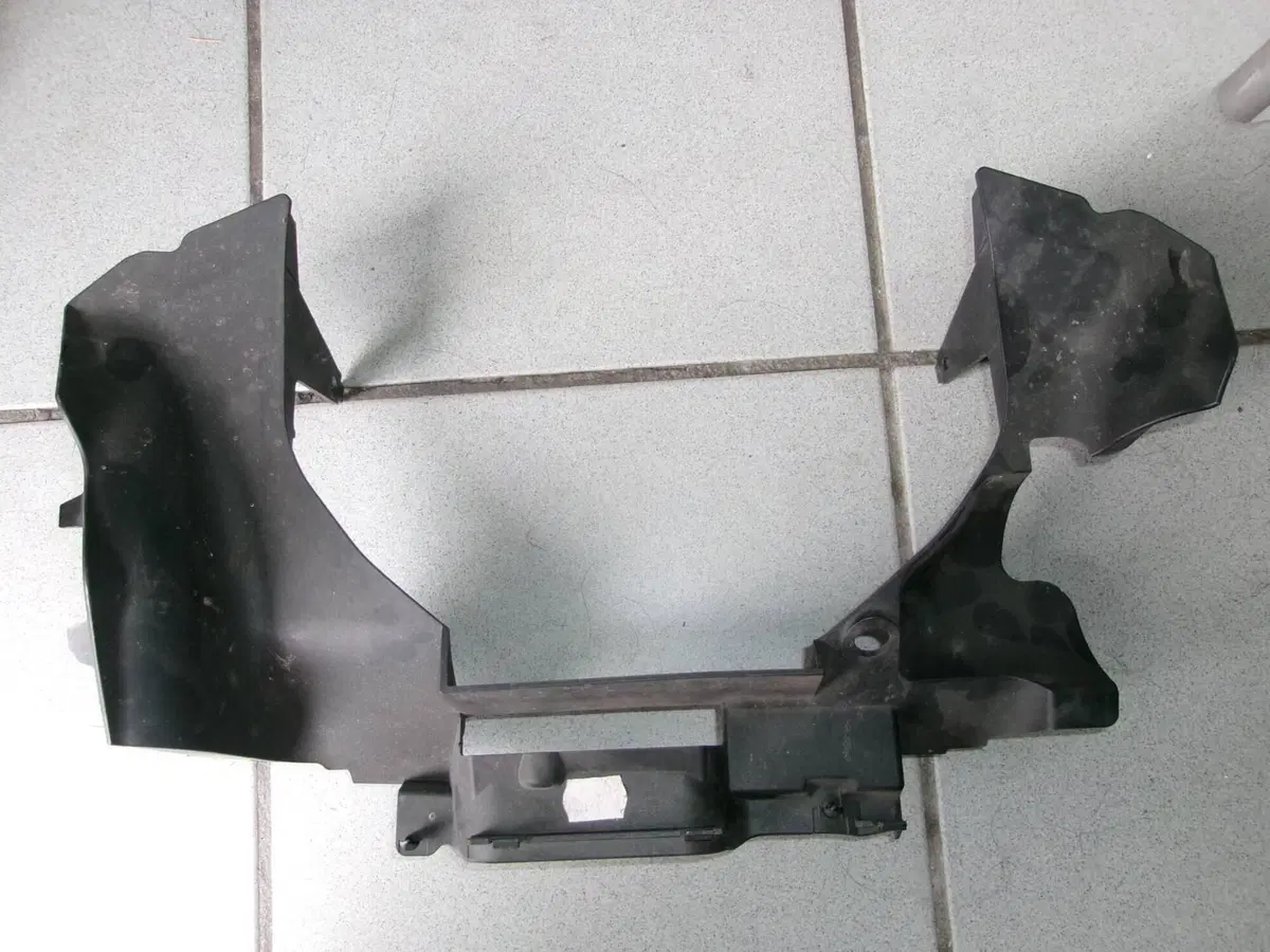 COPERTURA FORCELLA BMW (2)