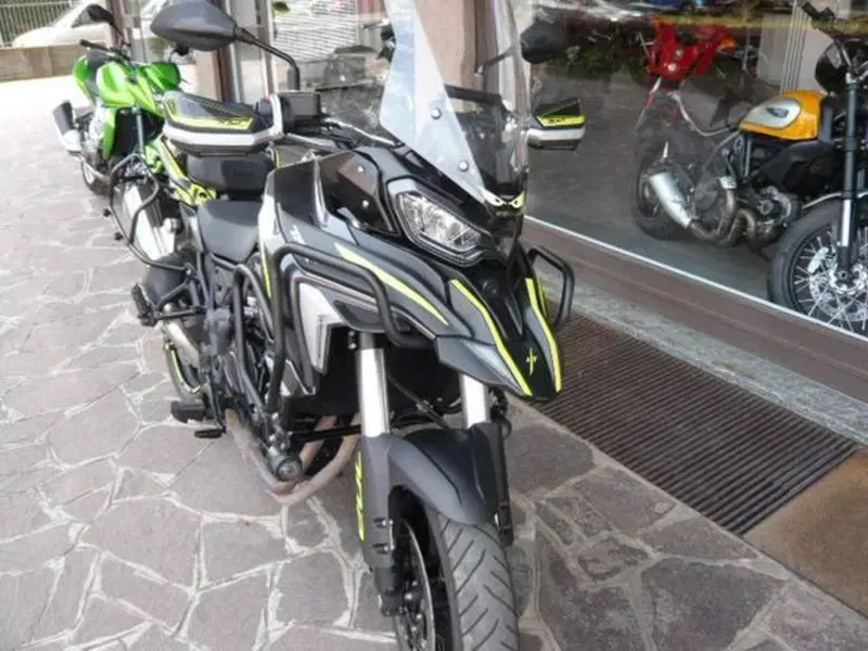 Benelli TRK 702 (2023 - 25) (2)