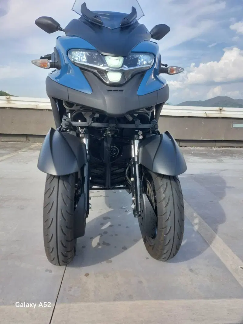 Yamaha Tricity 300 (2021 - 24) (2)
