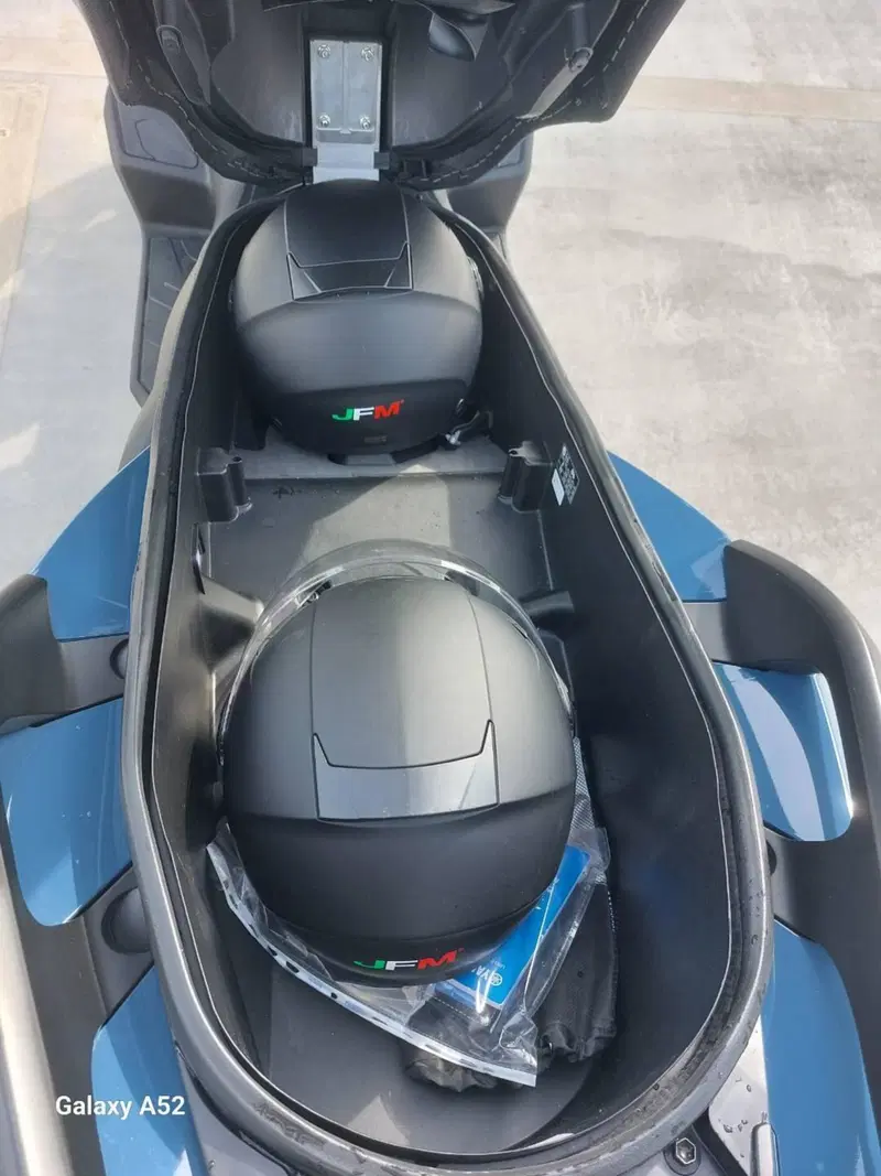 Yamaha Tricity 300 (2021 - 24) (9)
