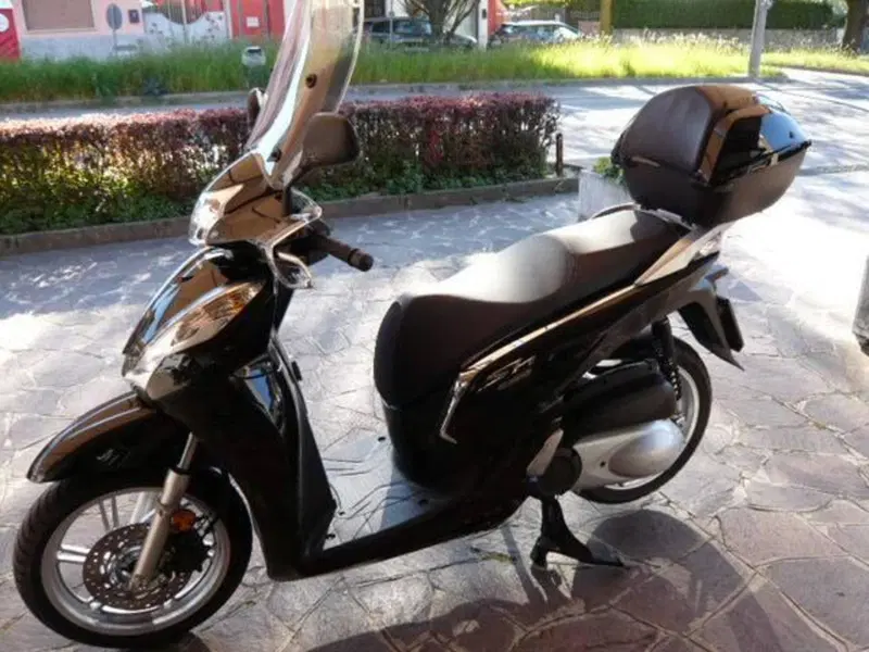 Honda SH 300 i ABS (2016 - 20) (3)