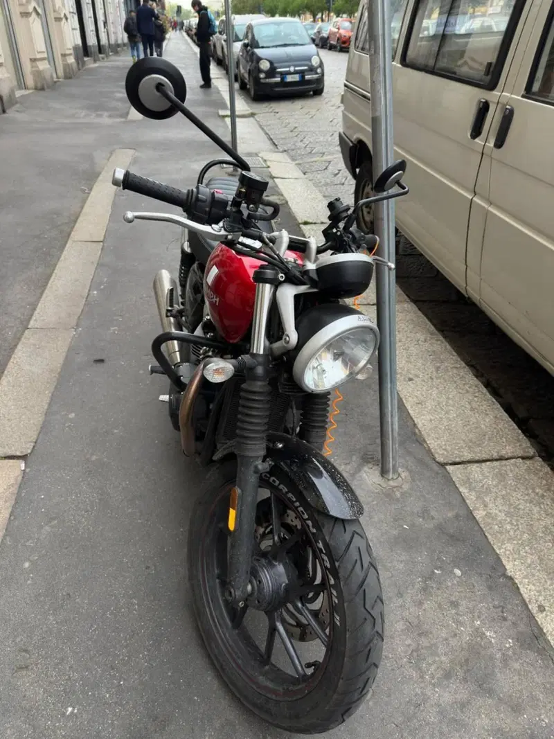 Triumph Street Twin 900 (2017 - 18) (3)