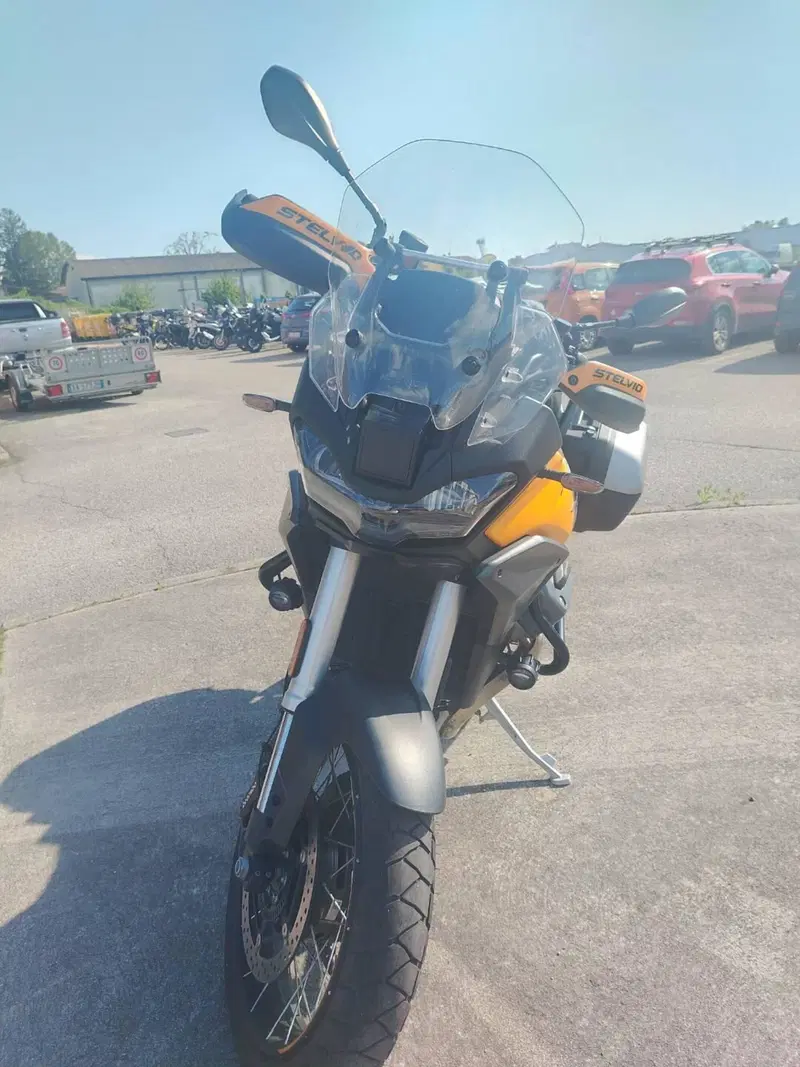 Moto Guzzi Stelvio (2024 - 26) (9)