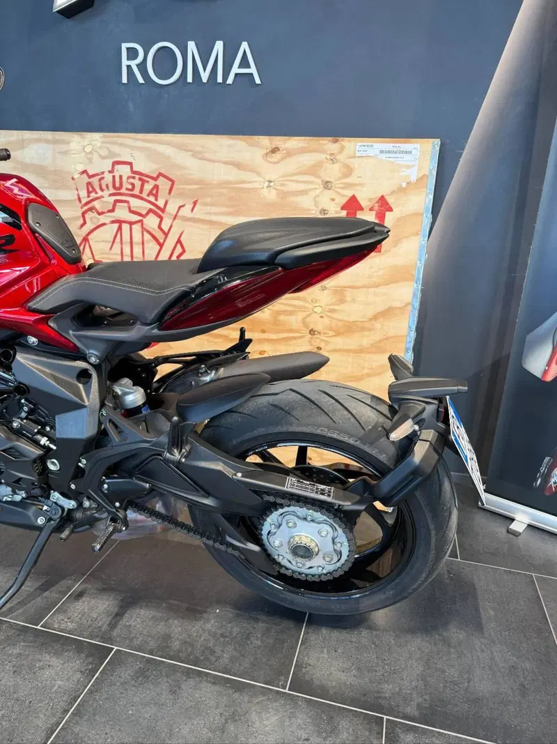 MV Agusta Brutale 800 RR (2021 - 25) (5)
