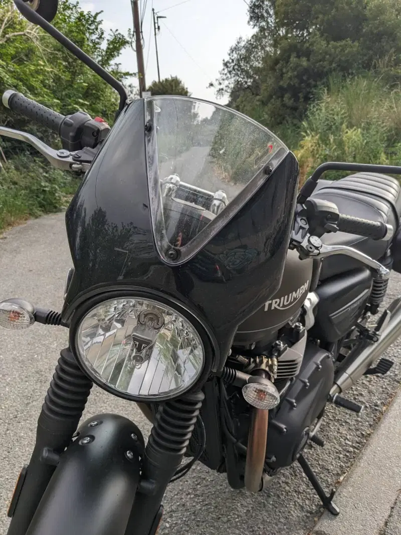 Triumph Street Twin 900 (2021 - 22) (8)