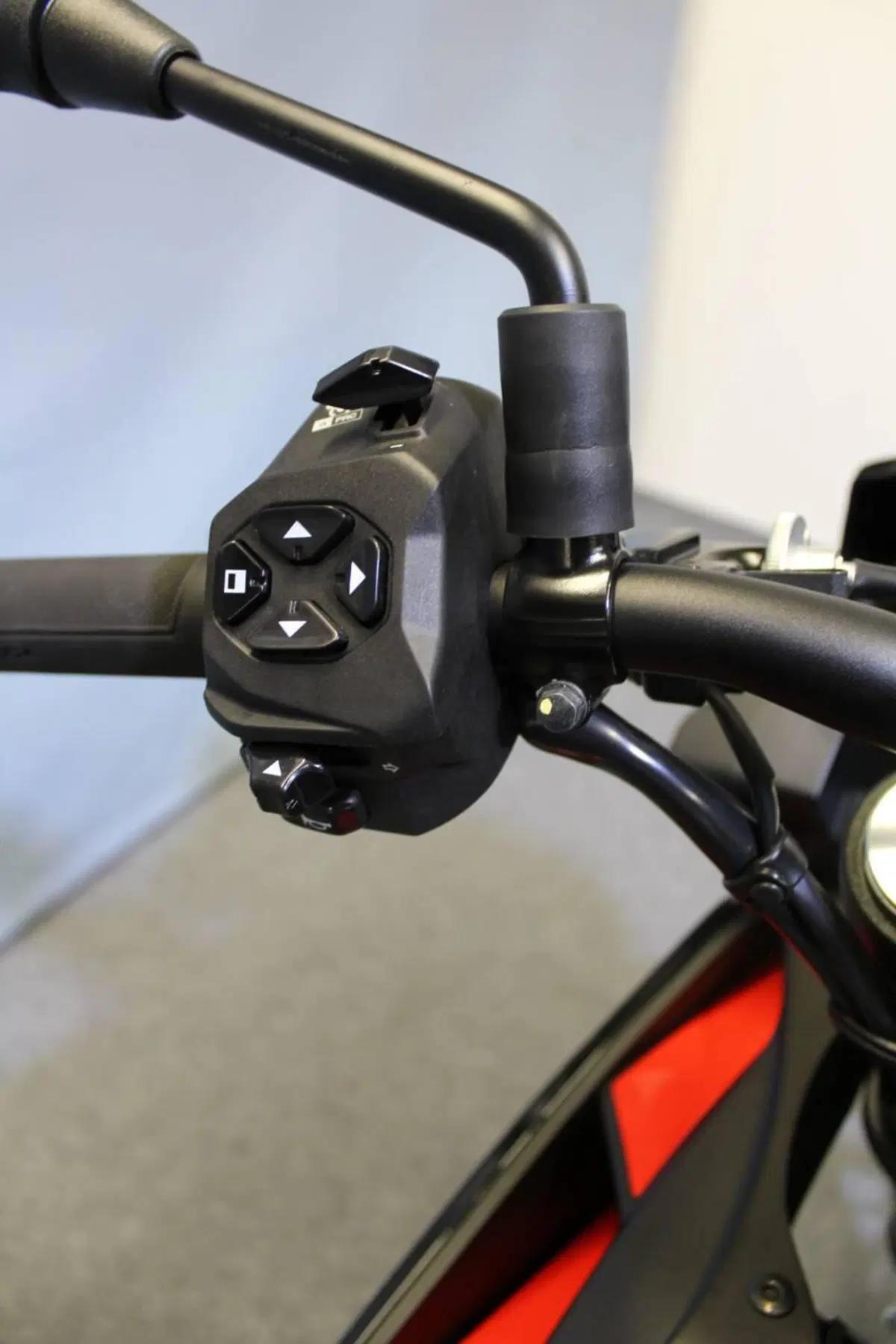 Aprilia Tuono 660 Factory (2022 - 24) (8)