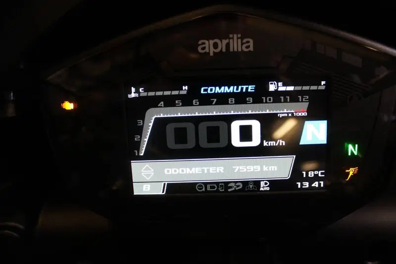 Aprilia Tuono 660 Factory (2022 - 24) (11)