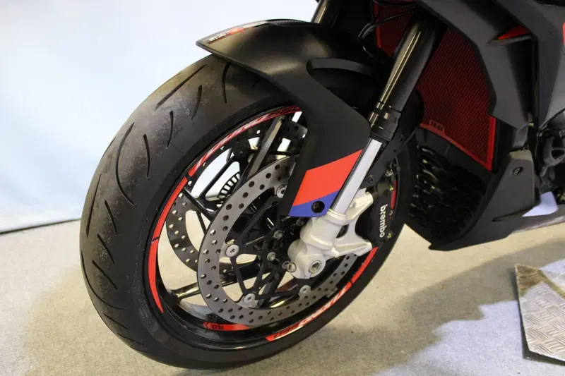 Aprilia Tuono 660 Factory (2022 - 24) (15)